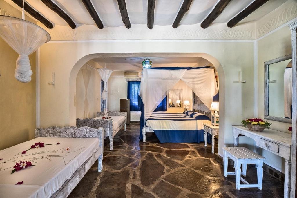 Dubai & Kenya | First Collection Marina + Jacaranda Beach Resort Watamu | 10 Notti